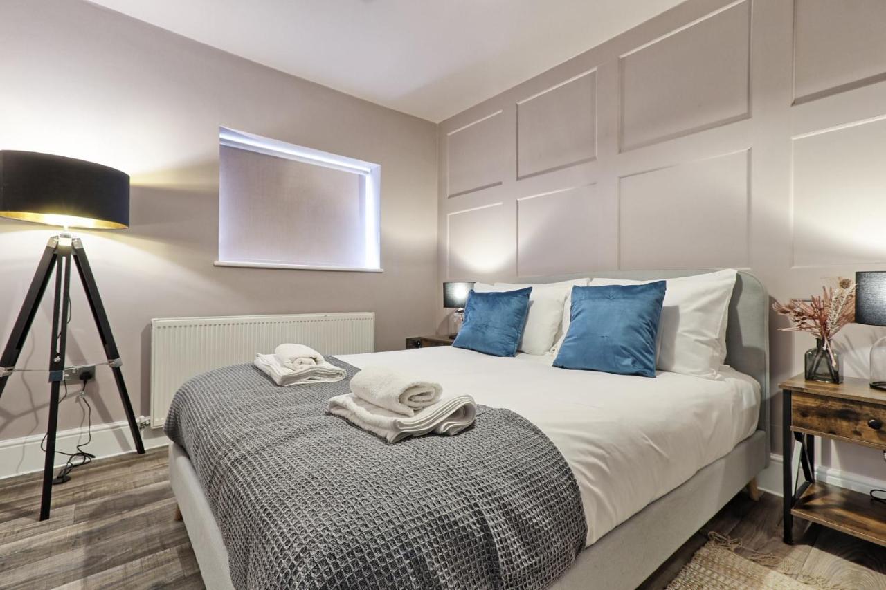 Apartment Comfort - *