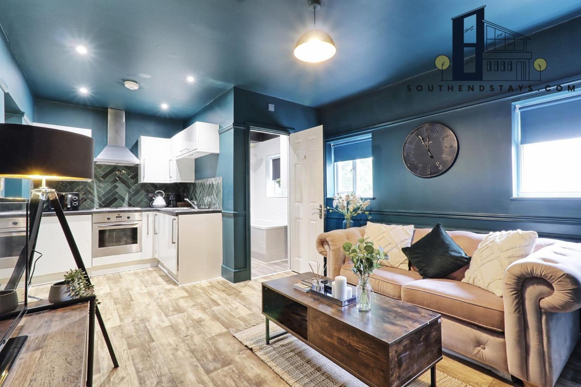 Apartment Comfort - Southend-on-Sea